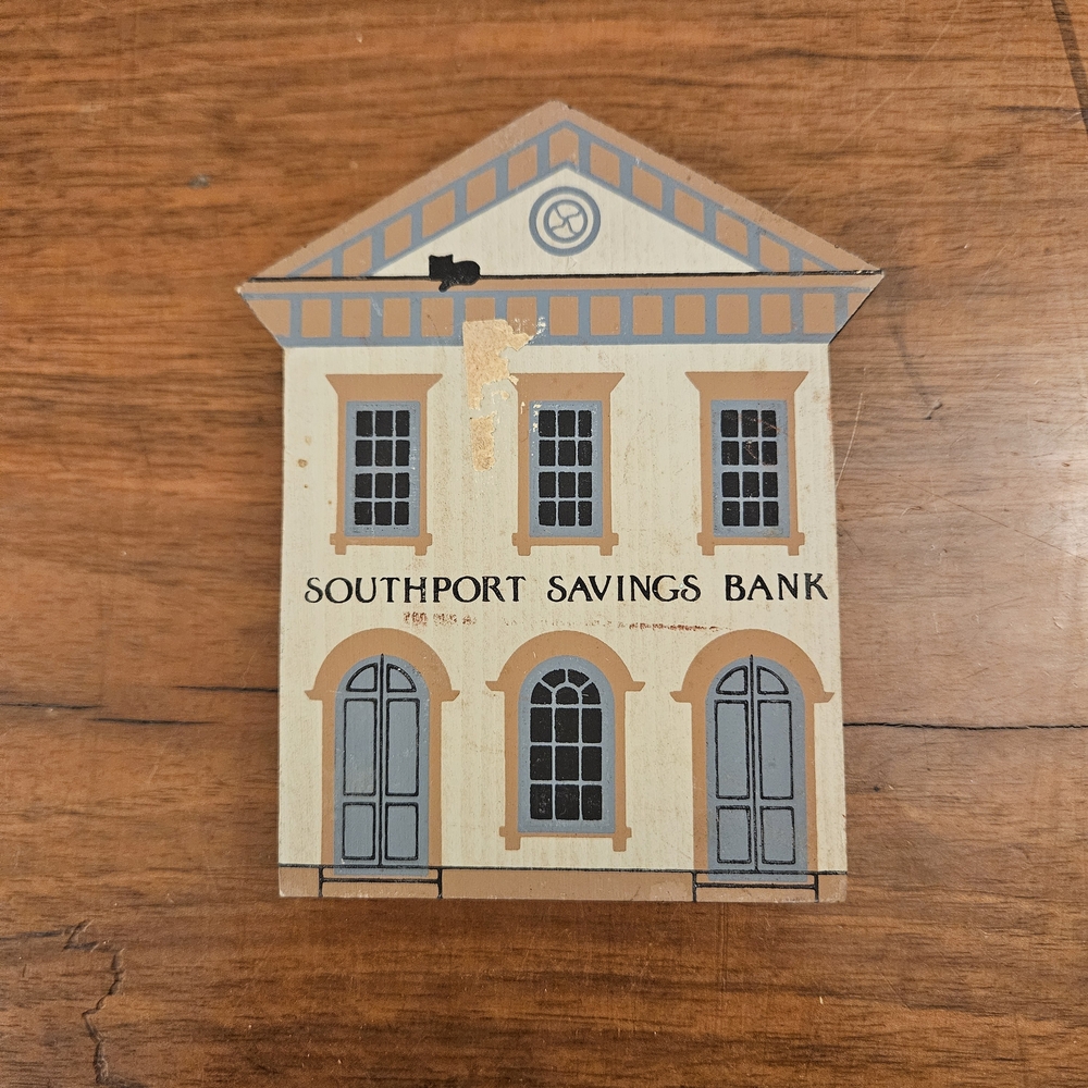 The Cats Meow Village 1987 Southport Savings Bank Wooden Shelf Sitter Vintage
